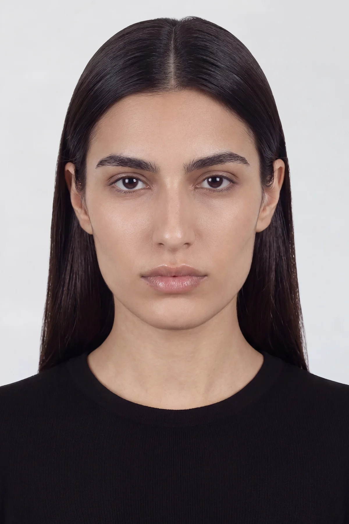 AI fashion model, modern minimal